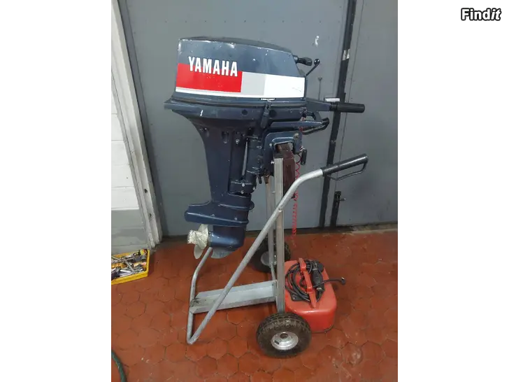 Myydään Yamaha 15 D 2-t lyhytrikinen