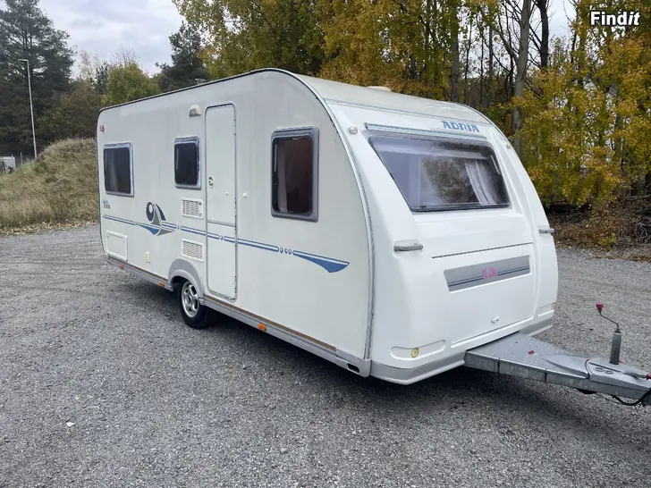 Säljes Adria 502 långbäddar ny bes Fukttestad