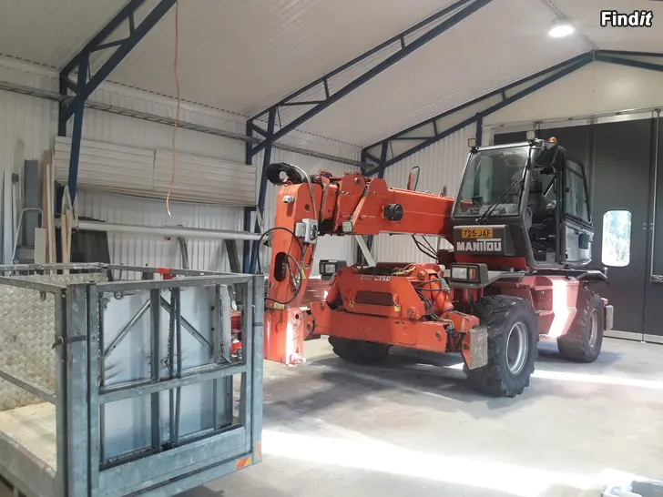 Myydään Manitou MRT-2150 M ja lisälaitteet
