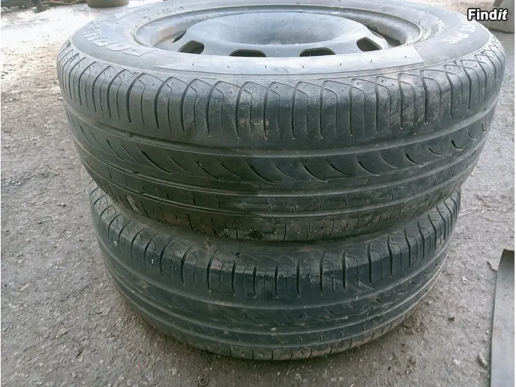 Myydään Kesärenkaat 195/65R15 vanteet 5-110 VAG