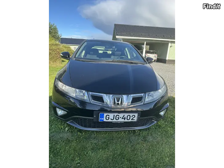 Säljes Säljer bilen