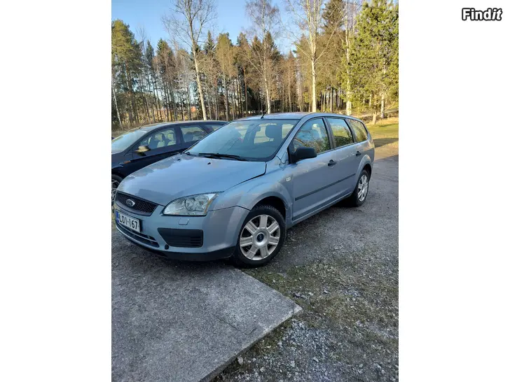 Säljes Nybesiktad Ford Focus