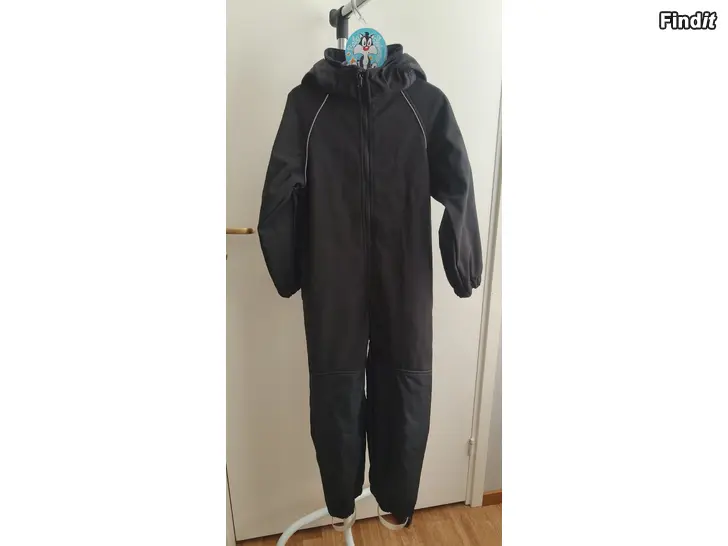 Myydään Lasten softshell haalari, Koko 122