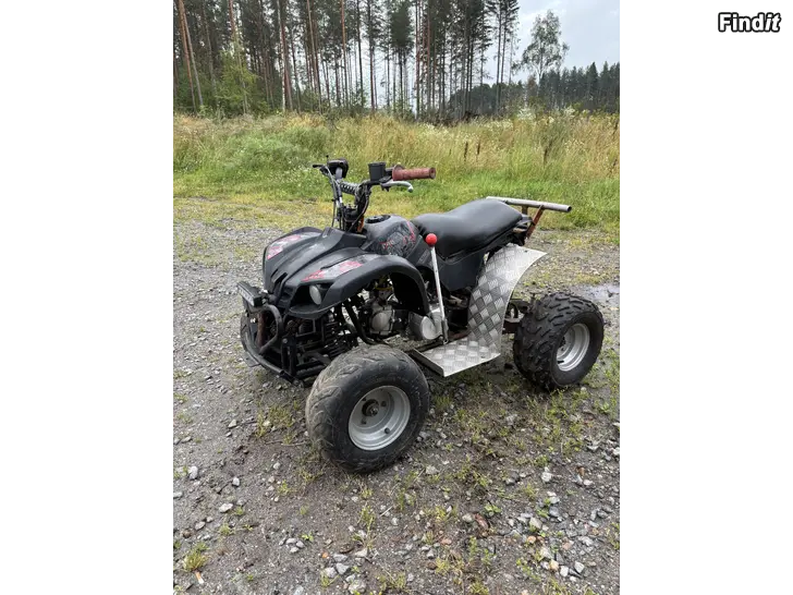 Säljes Fyrhjuling