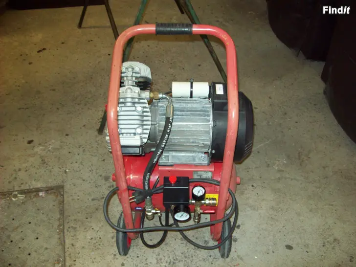 Myydään V-Kompressori