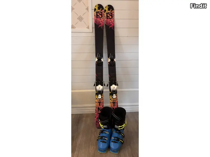Säljes Slalomskidor och pjäxor