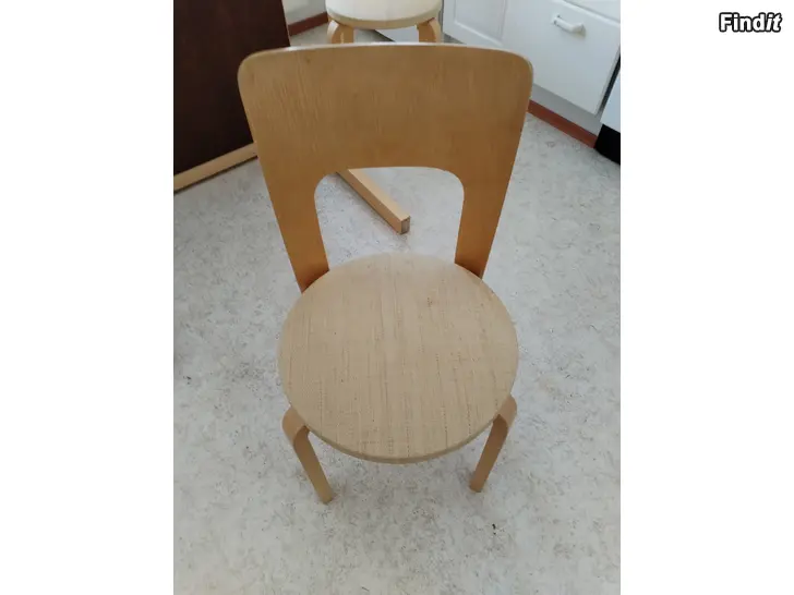 Myydään ARTEK 66 TUOLIT 4 KPL