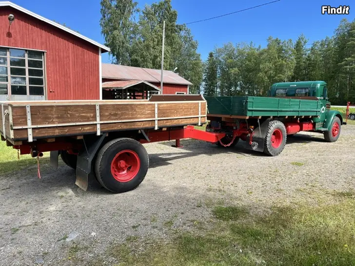 Myydään VETERANLASTBIL  SCANIA-VABIS  L 63 årsmodell 1953 inklusive 1 axlad kärra