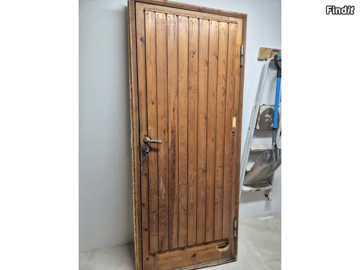 Säljes Byggdörr 9x21
