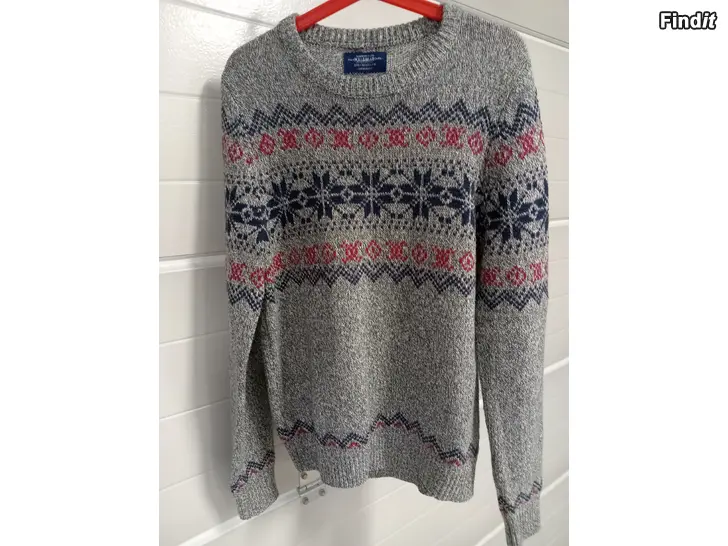 Säljes Pull and Bear tröja
