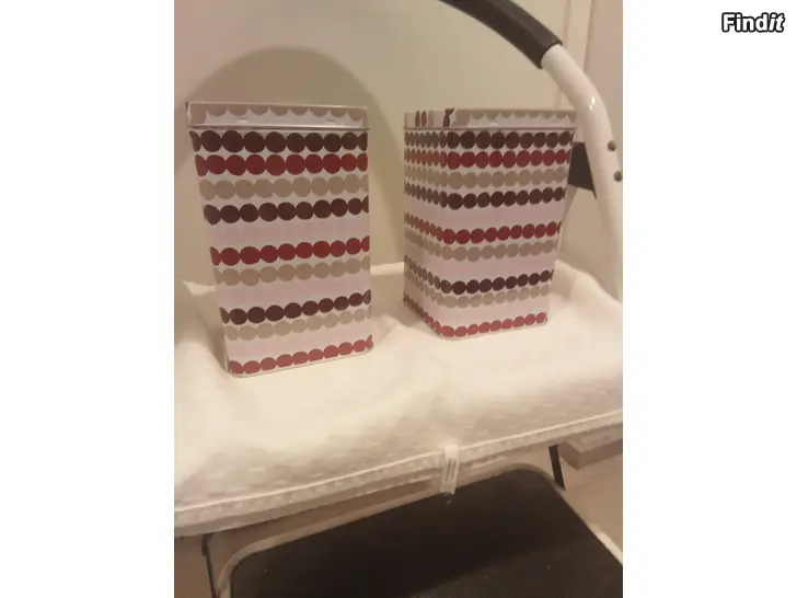 Myydään Marimekko Räsymatto peltipurkit, 2 kpl