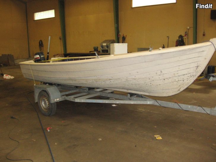 Myydään trä glasfiber båt 16 fot 220euro
