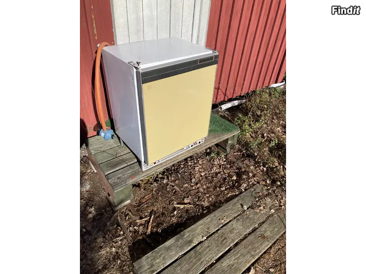 Myydään KAASUJÄÄKAAPPI ELEKTROLUX