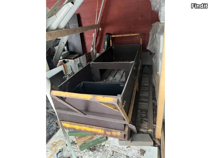 Säljes Snöskotersläde