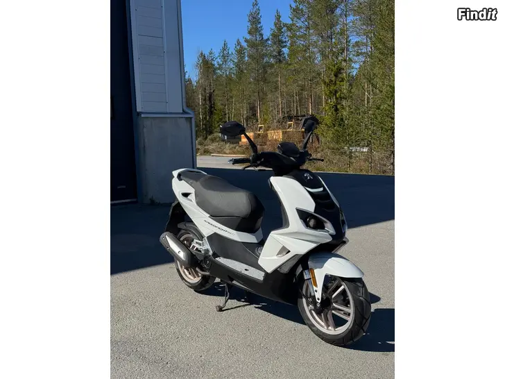 Myydään Peugeot Speedfight