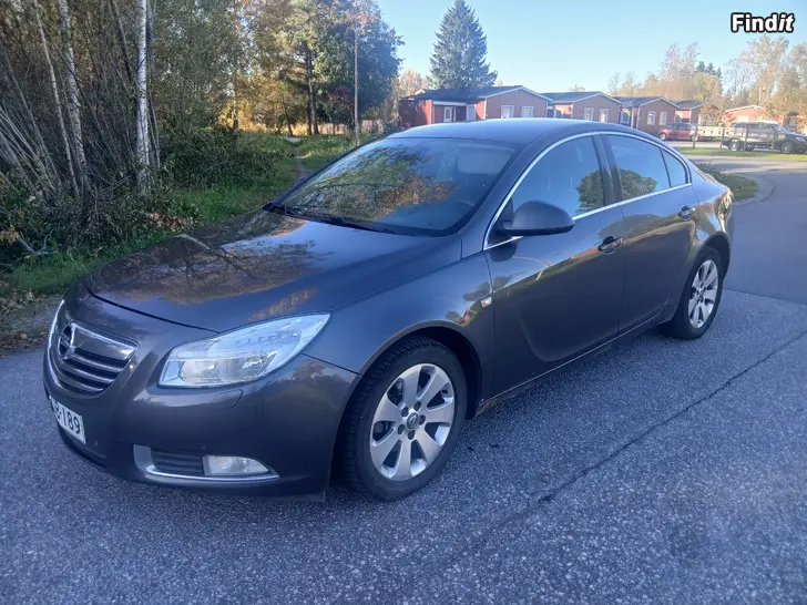 Myydään Myydään Opel Insignia 2.0 Diesel  2011