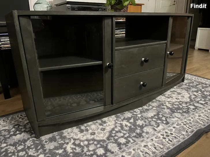 Myydään Säljes tv-bänk