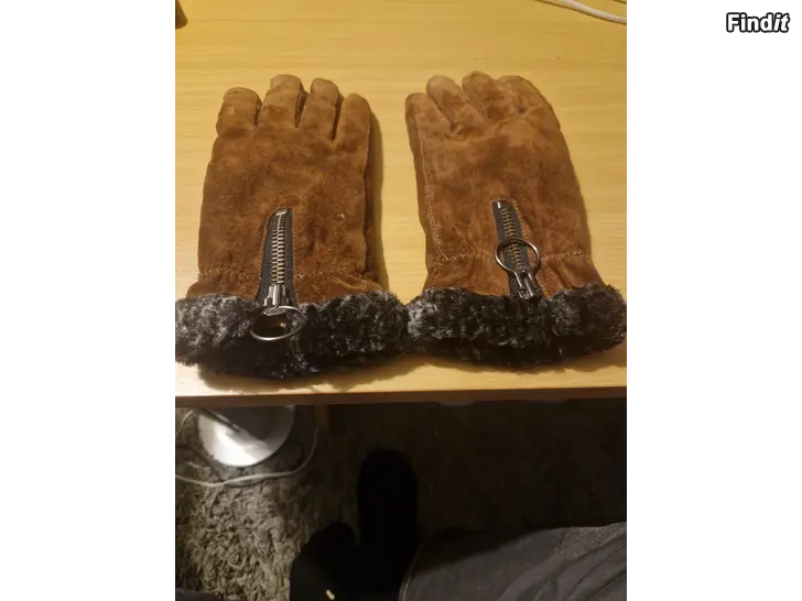 Myydään Handskar st l
