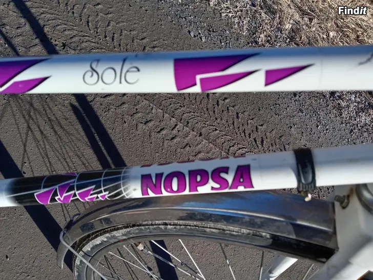 Säljes Naisten pyörä nopsa 28