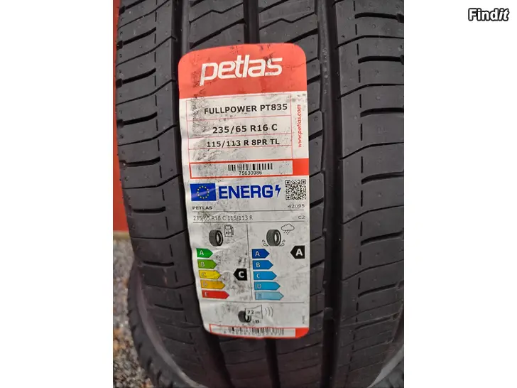Säljes Sommardäck 235 /65 R16 C