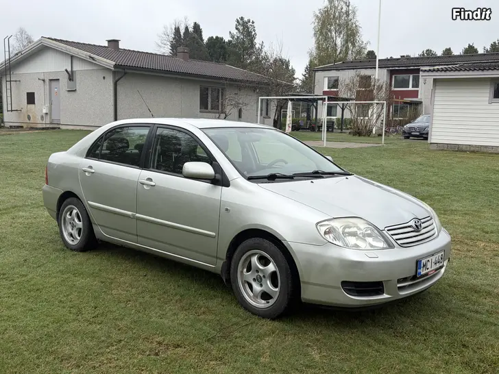 Myydään Toyota Corolla