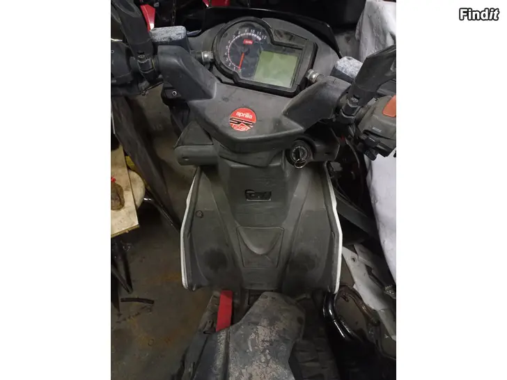 Myydään Aprilia SR ditech