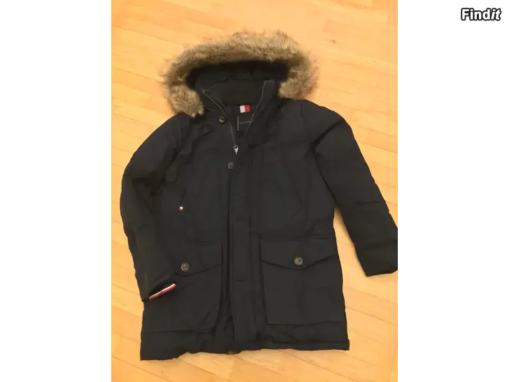 Myydään Tommy Hilfiger talviparka miesten L