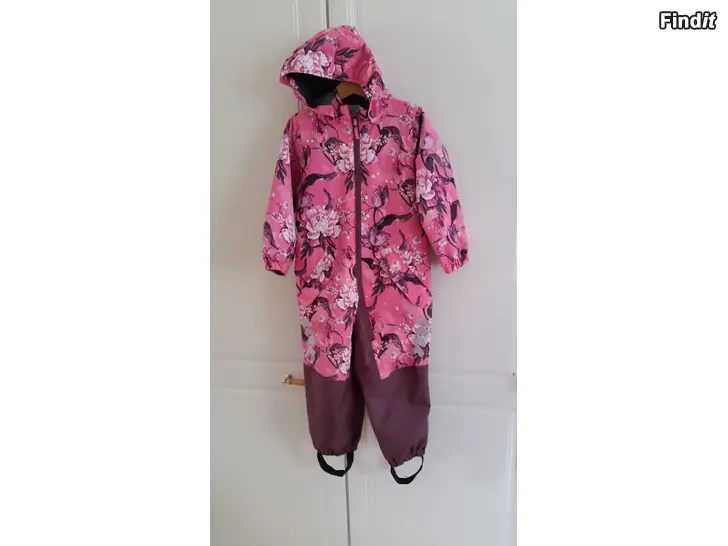 Säljes REMU vk-haalari koko 92 kukkakuvio -hinta 8e