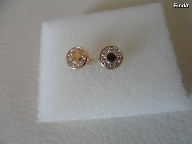 Säljes Korvakorut 6mm Kulta 14K zirkoniat