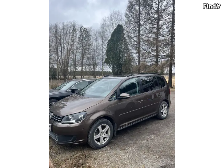 Säljes VW Touran -2011- Gas