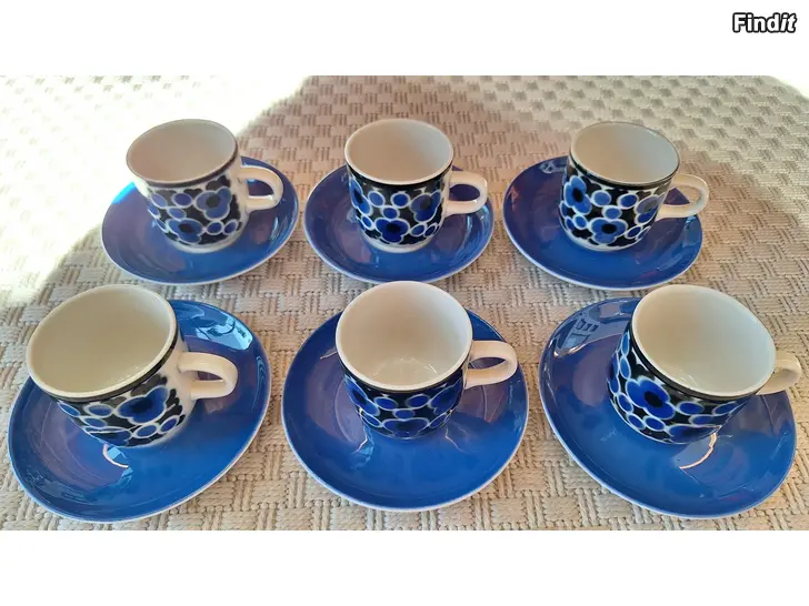 Säljes Arabias kaffekoppar till stugan