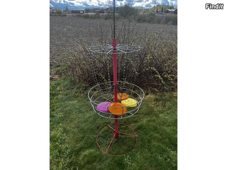 Säljes Frisbeegolf korg