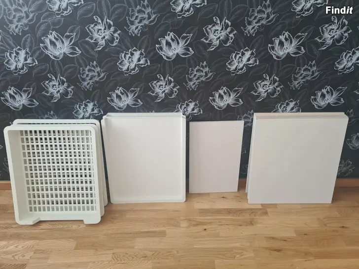 Myydään Lådor och hyllor till 50 cm garderob