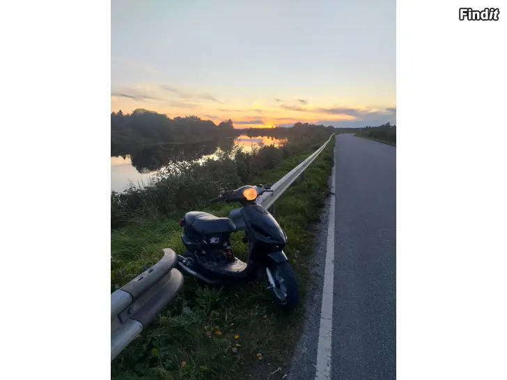 Myydään Piaggio zip