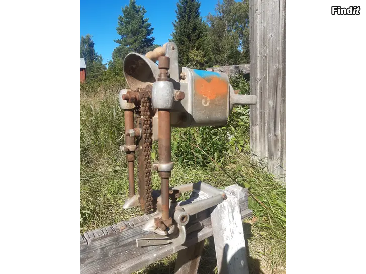 Säljes Festo tapphålsmaskin