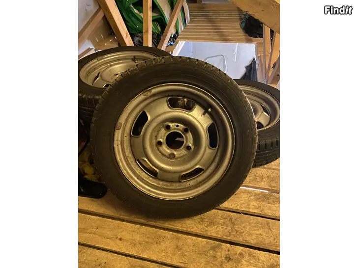 Säljes Volvo 240 plåtfälgar