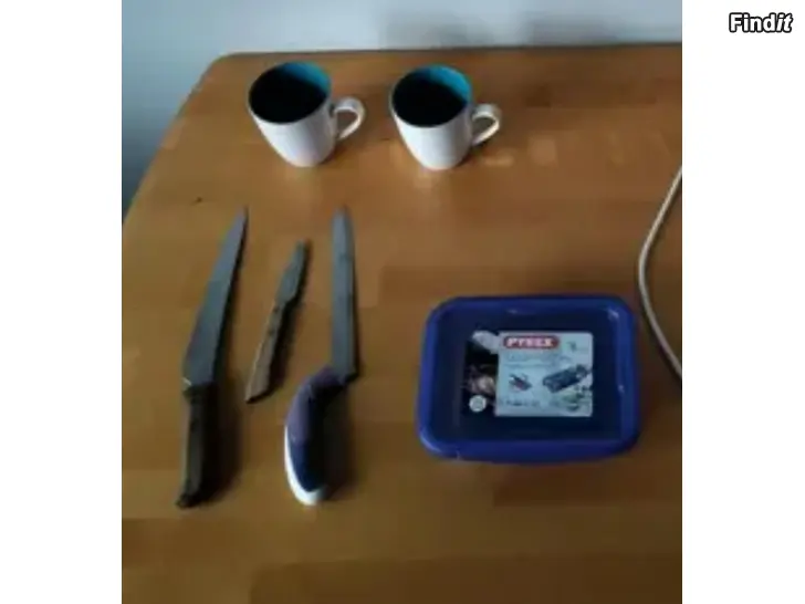 Myydään Tupperware leikkuuveitsi pikkuveitsi leipäveitsi