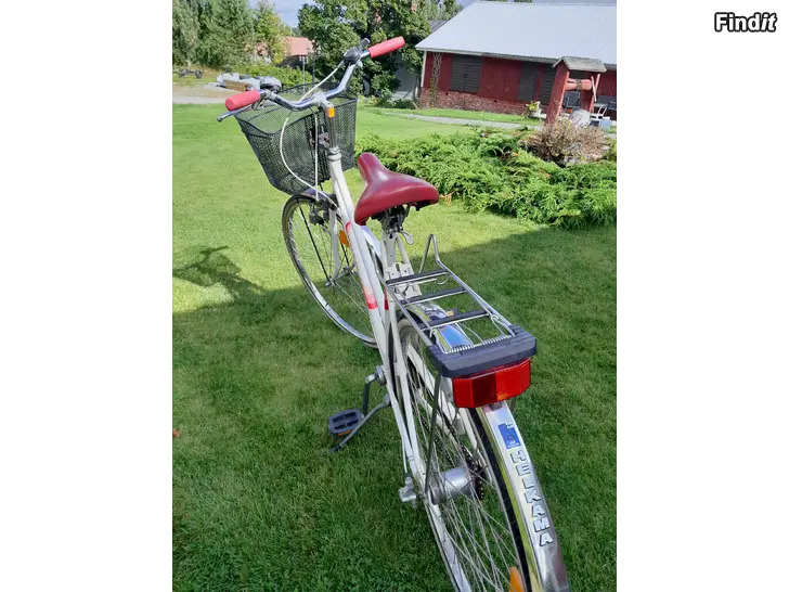 Myydään Helkama cykel