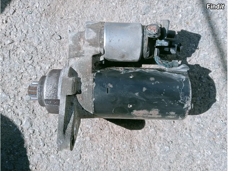 Myydään VW Polo 1,4 TDi 2005 käynnistysmoottori