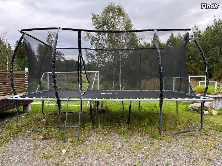 Säljes Trampolin Gymsport 4,7 x 2,5 m