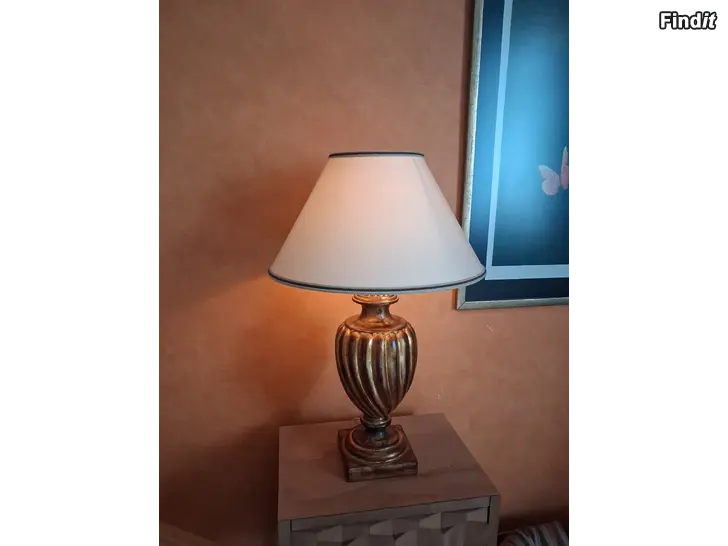 Säljes Bordslampa