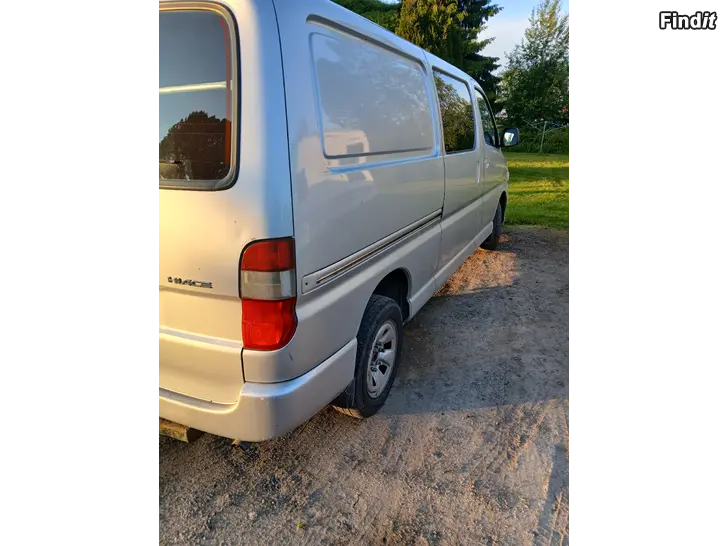 Myydään Säljes Toyota Hiace