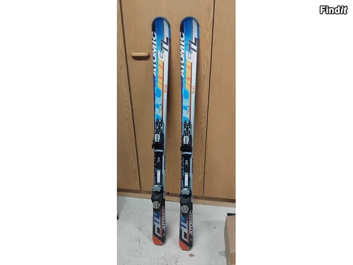 Säljes Slalomskidor