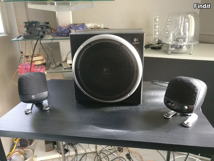 Myydään Logitech Z-340 ljudsystem