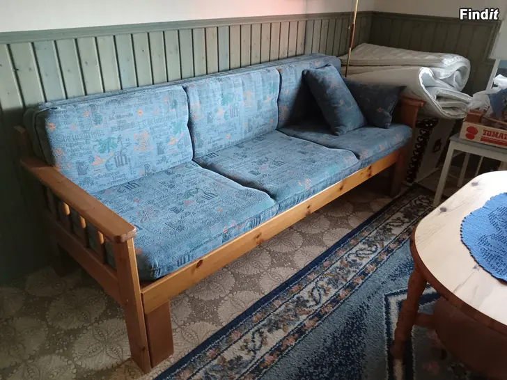 Säljes Bäddsoffa, bord och tv-bänk