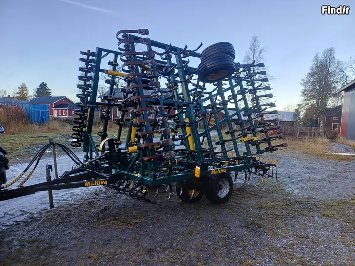 Myydään Multiva 700 optima ht