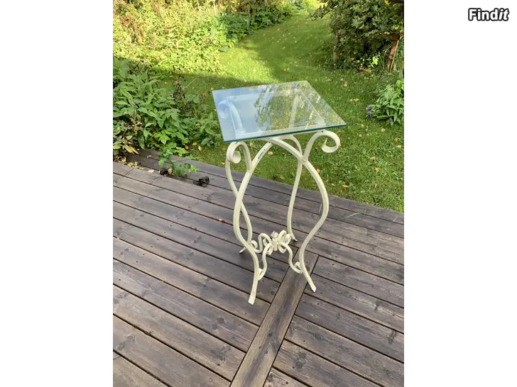Säljes Stilig blompall