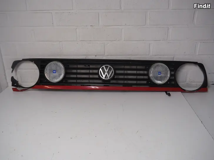 Myydään Volkswagen Golf II valomaski Hella 134 676-00