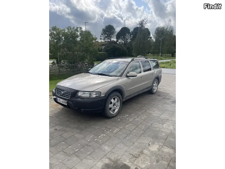 Myydään Volvo XC70 Cross Country -2000 Besiktigad t.om 22.05.2026