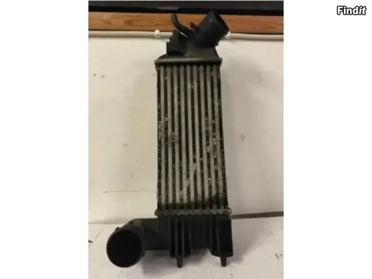 Myydään Välijäähdytin kattoluukku moottori tyhjäkäyntianturi